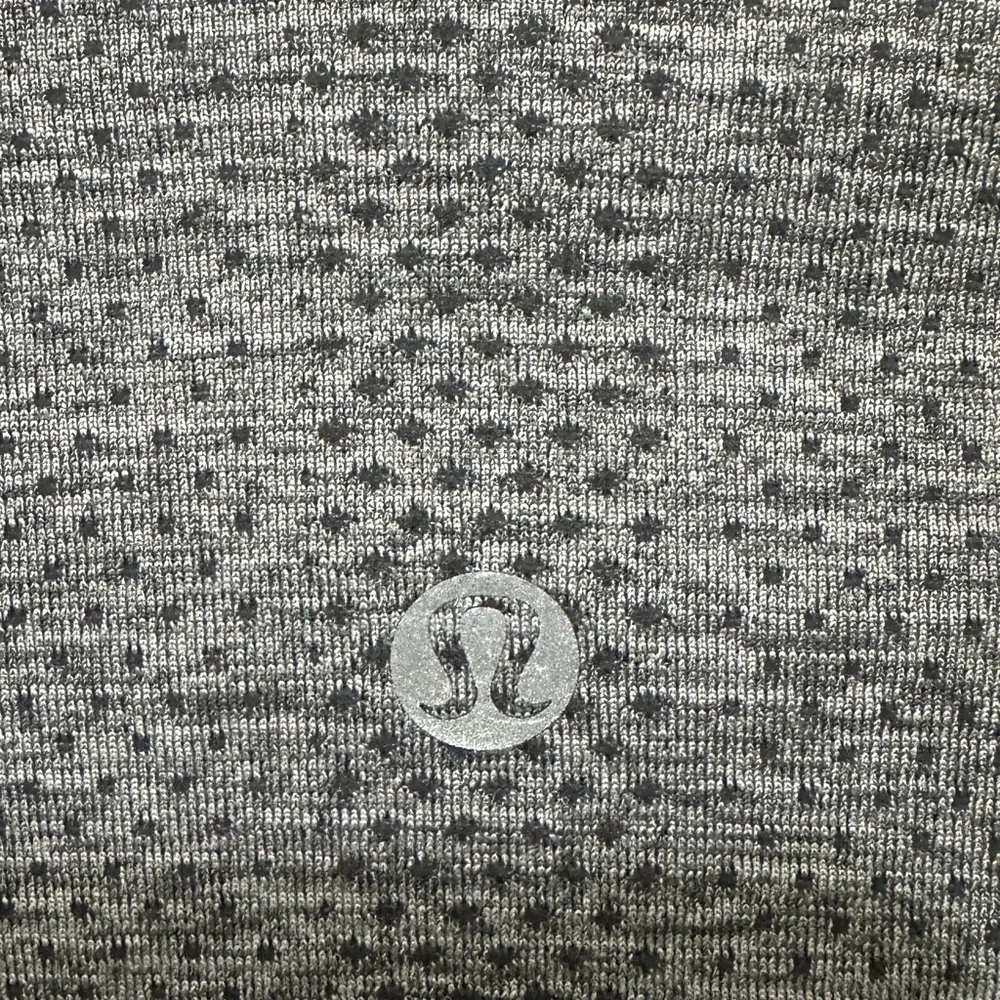 393 Lululemon Peloton | NWT Sri Lanka Swiftly Tech Long Sleeve 2.0 Gray (Size 6) - Picture 8 of 16